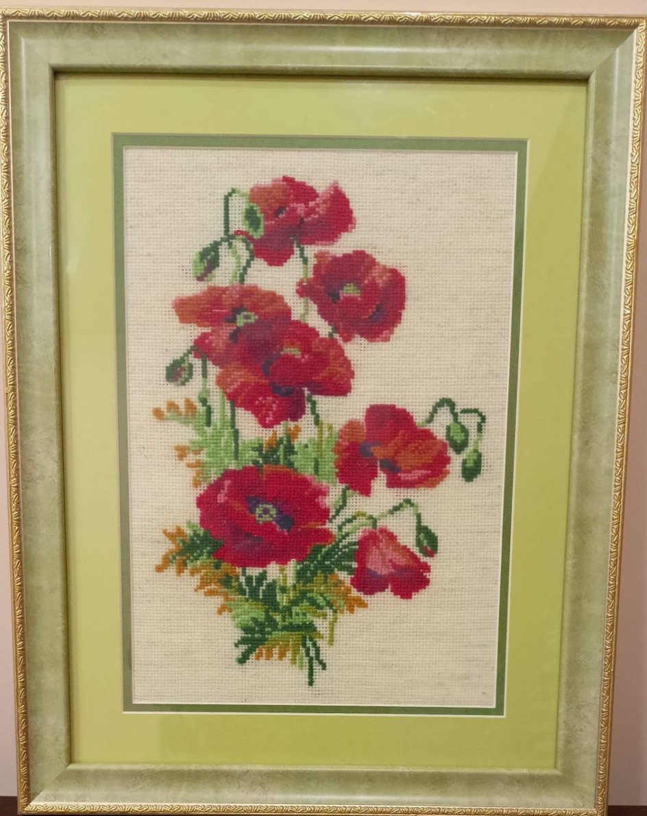 Красные маки