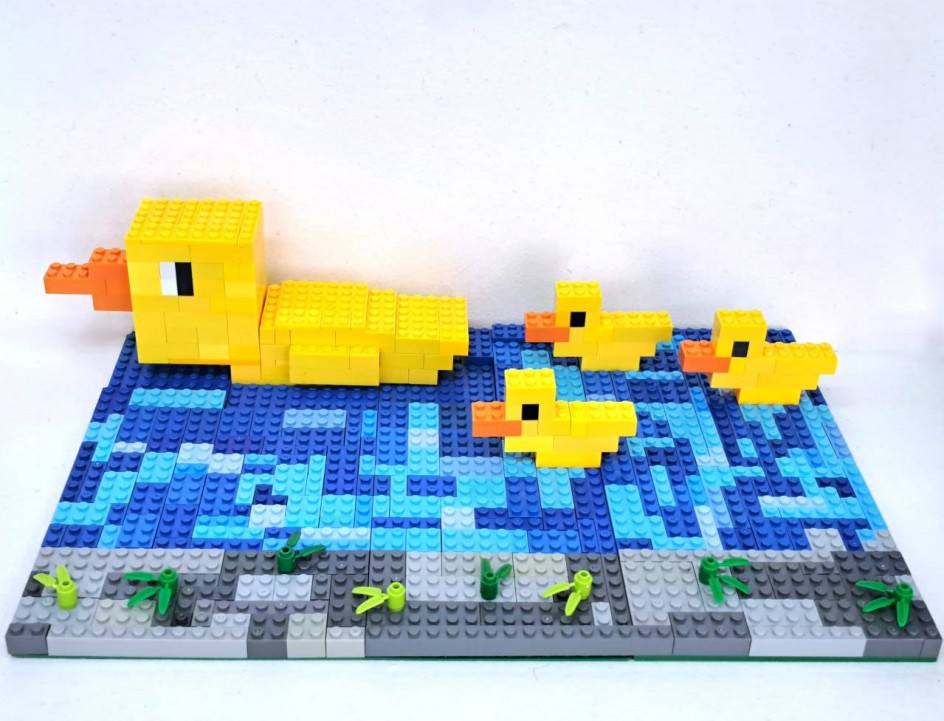 Озеро с утятами