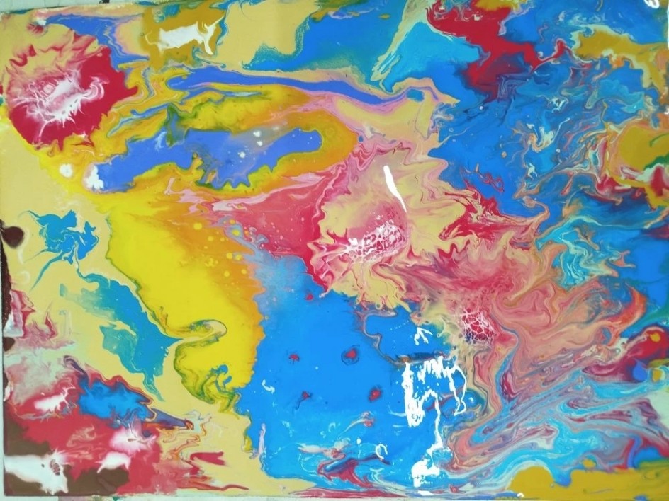 Купалось небо в солнечных лучах....