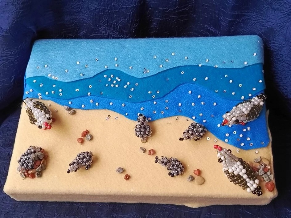 На берегу моря"