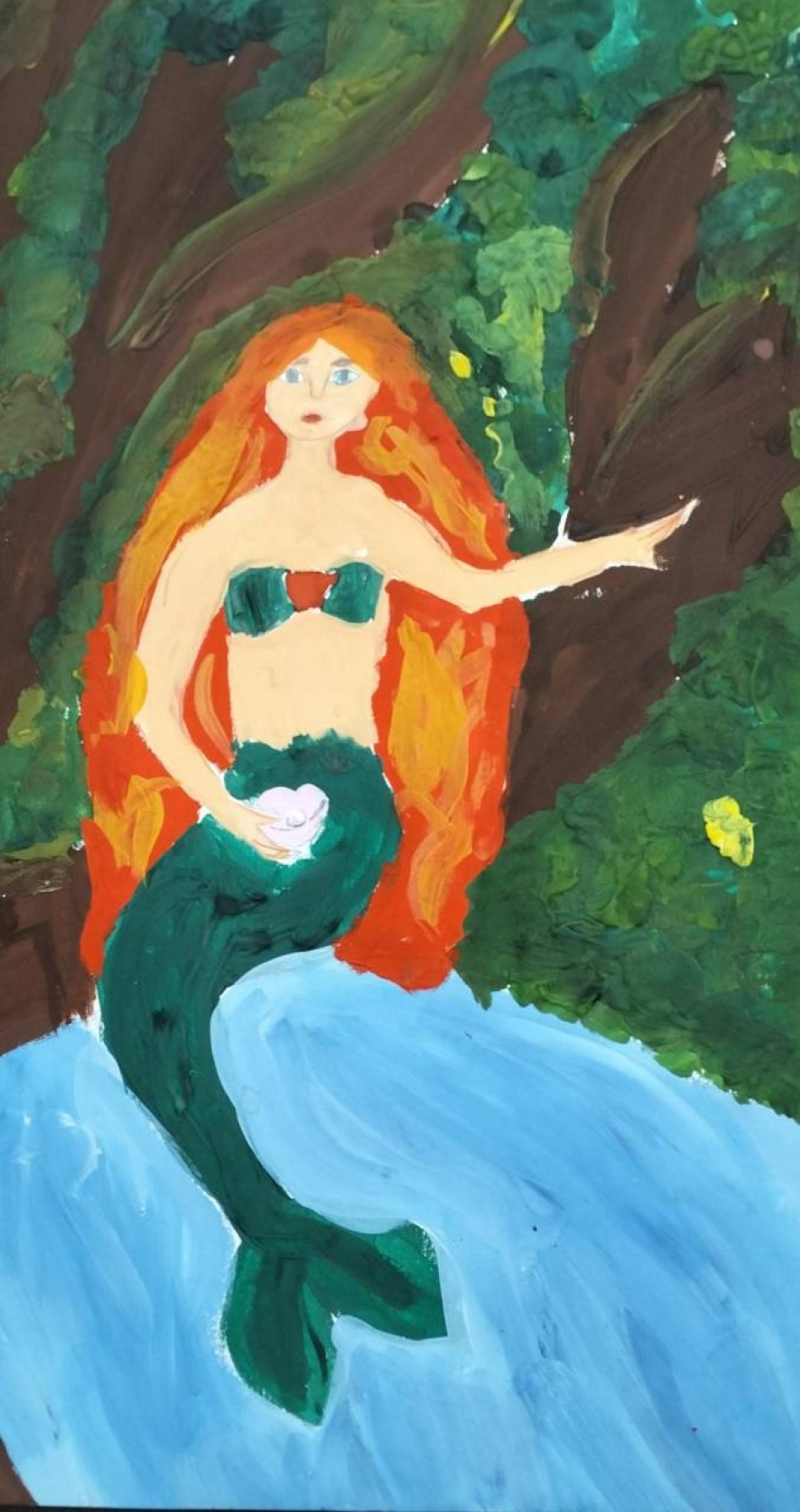 Русалка на ветвях сидит