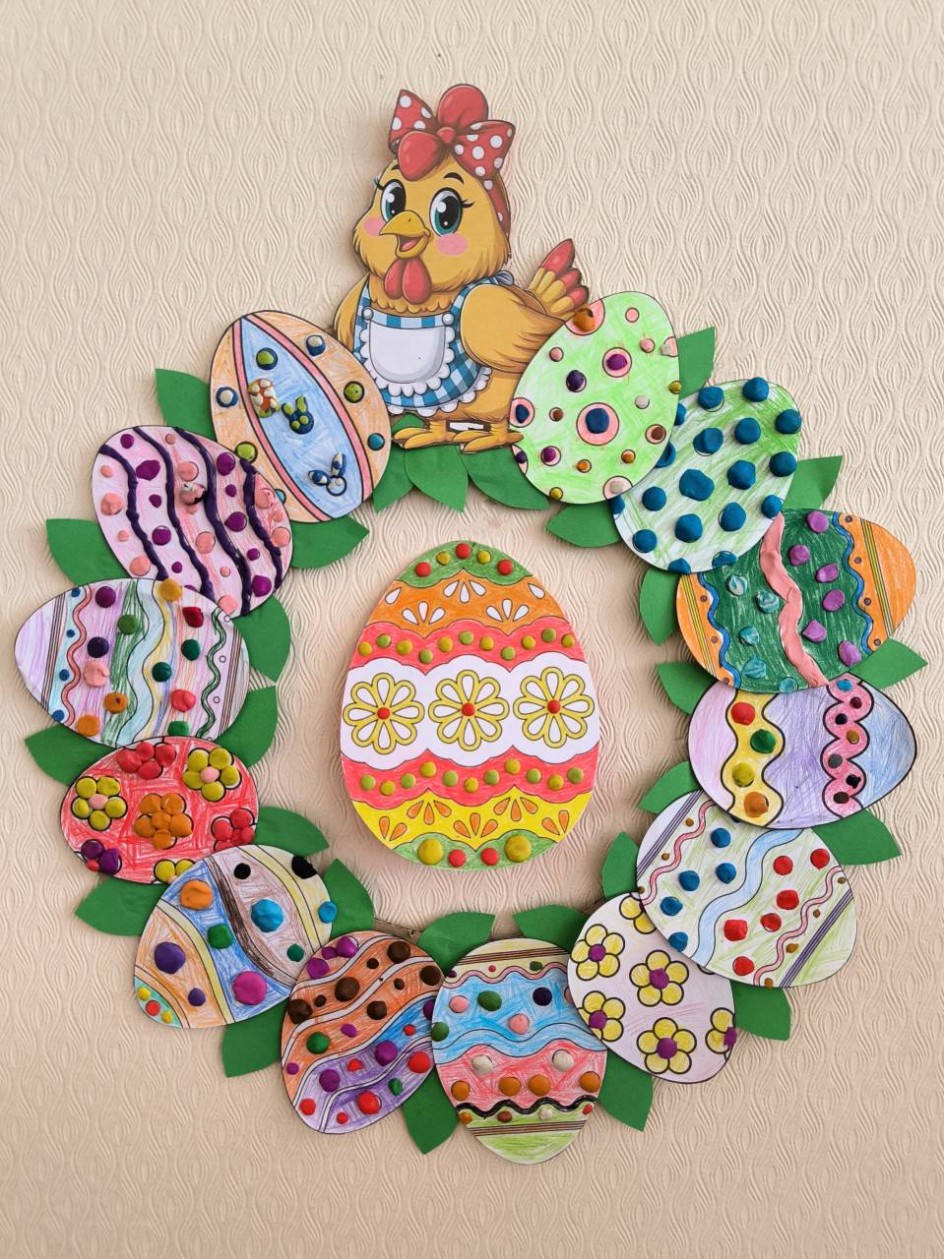Коллективная работа "Пасхальный веночек"