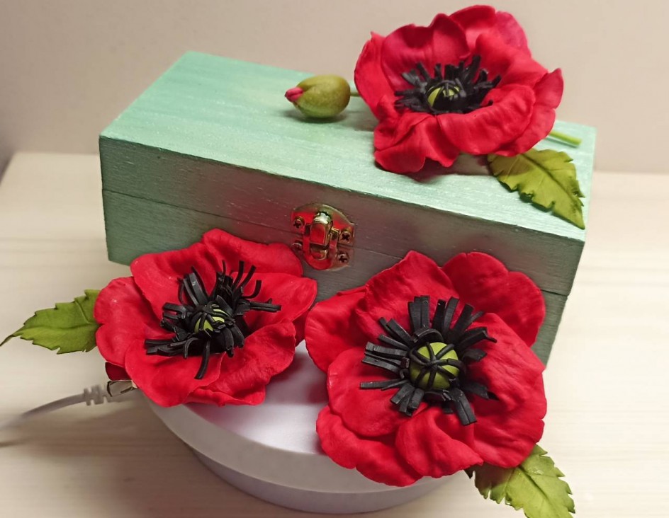 Красный мак