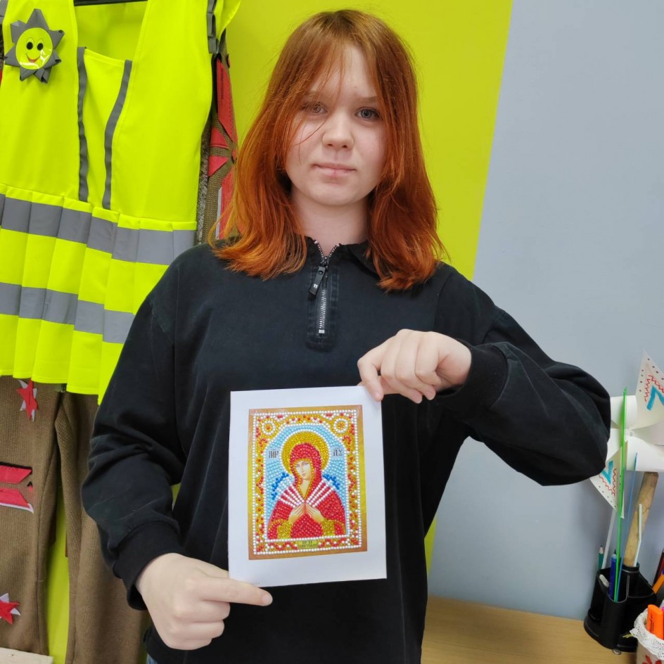 Икона Богородица Семистрельная