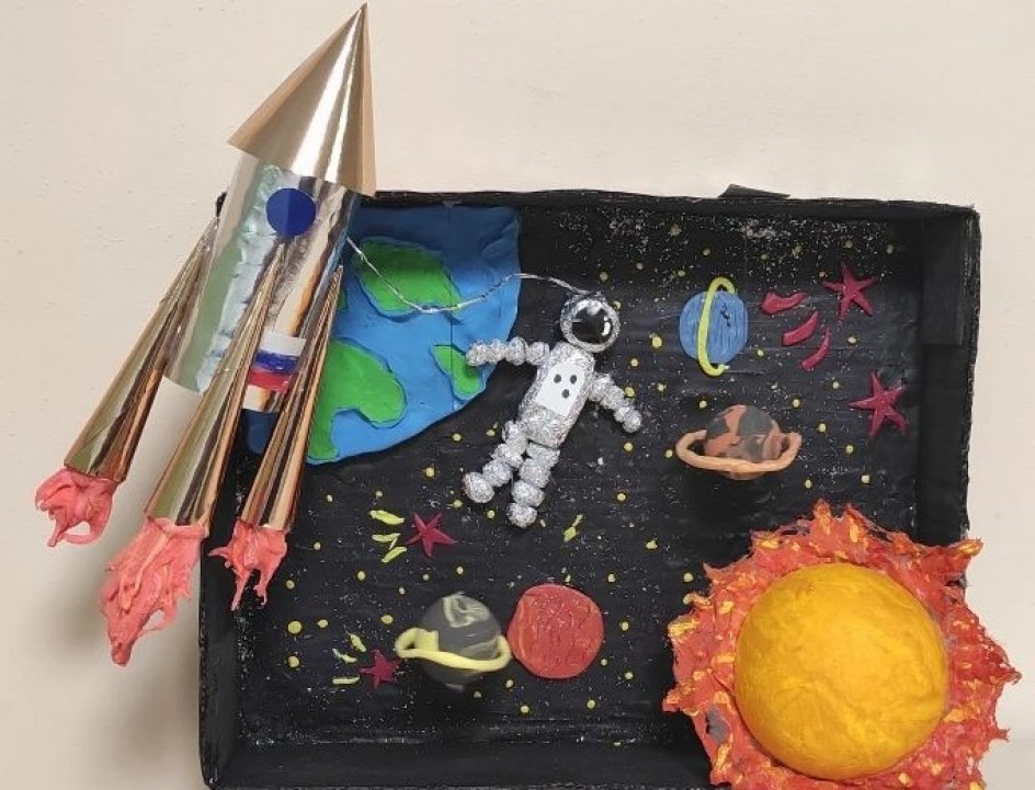 "В открытом космосе"