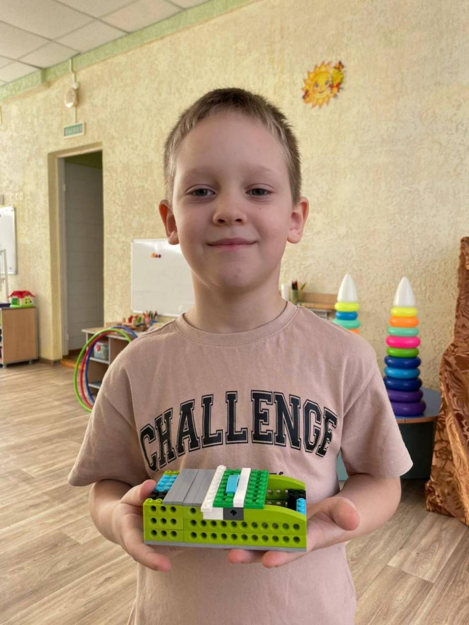 Защитная база