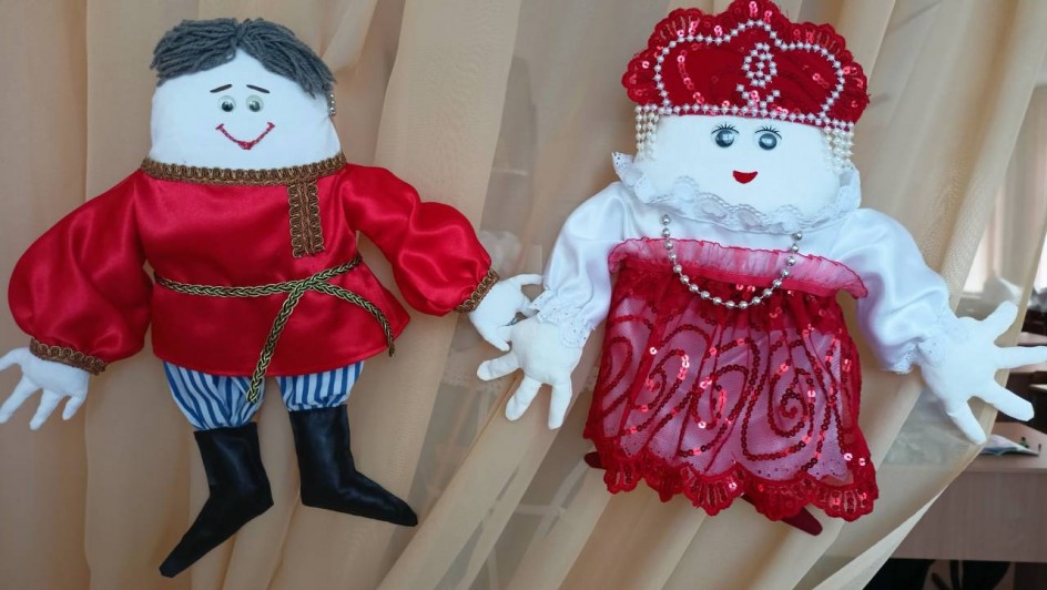 "Куклы в русских национальных костюмах"