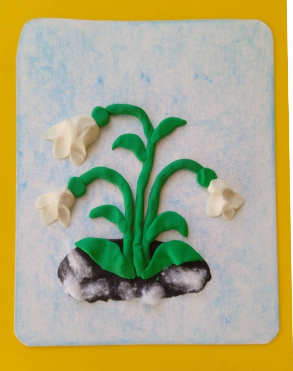 Первый весенний цветок