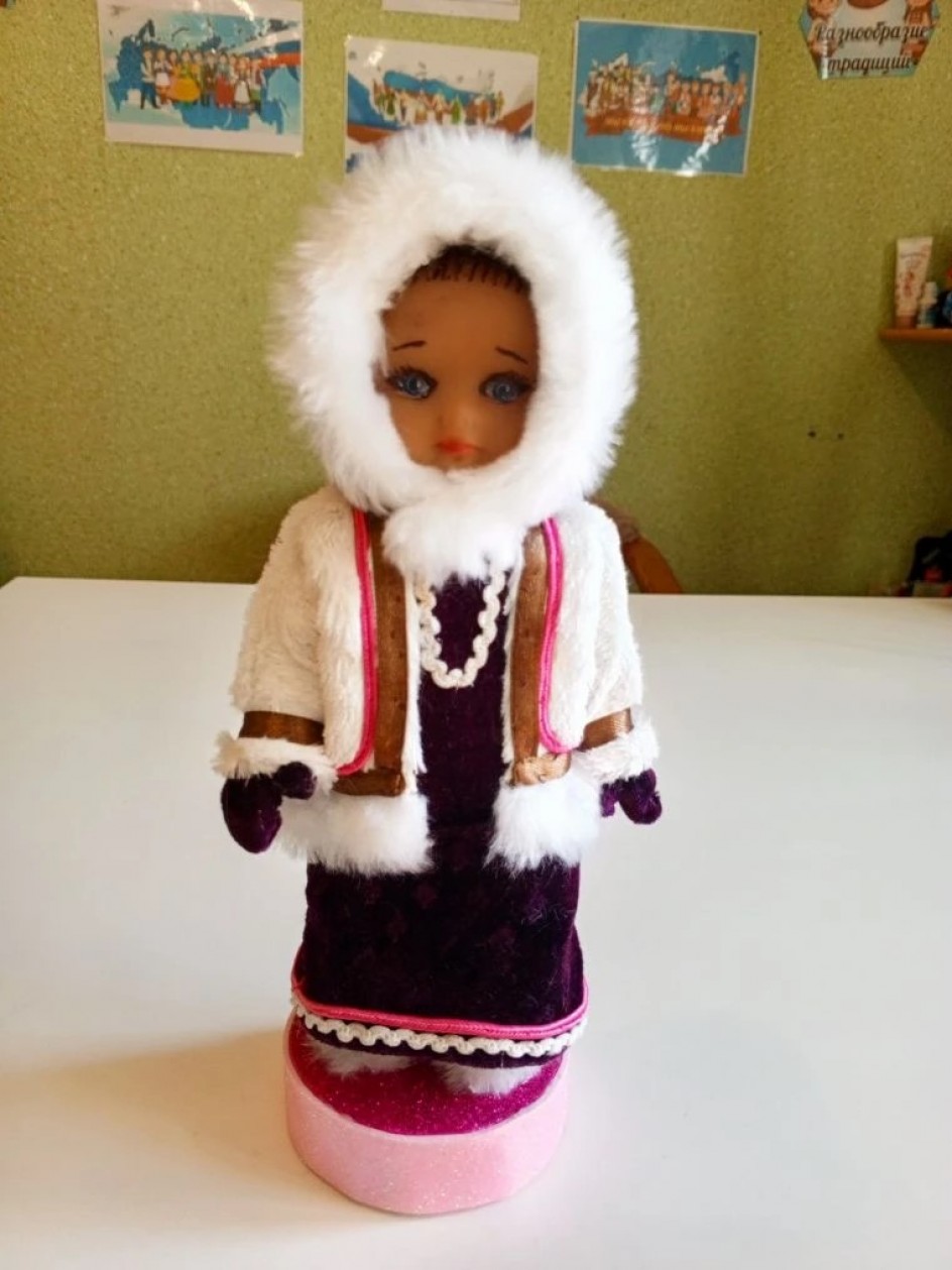Национальные костюмы народов России.  Кукла «Малышка эскимоска»