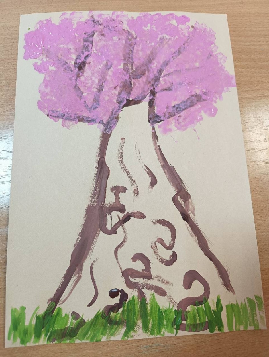 Яблоня в цвету