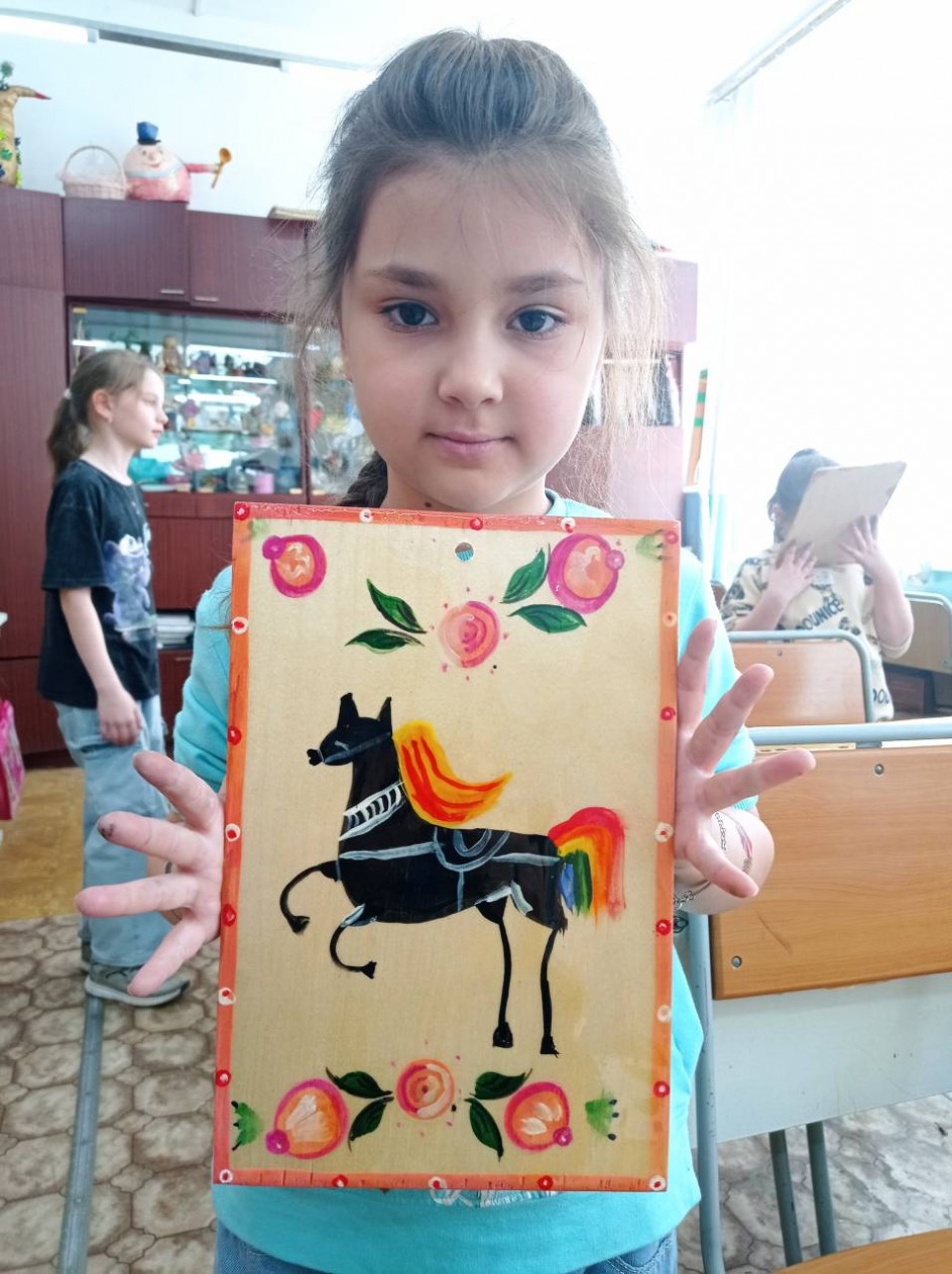 Разделочная доска "Городецкий конь- огонь"