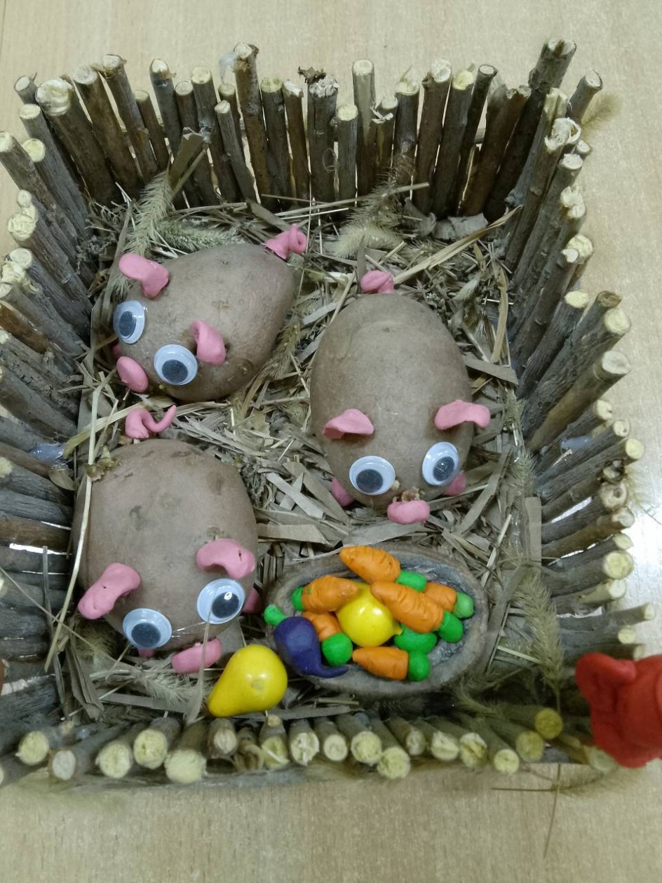Три поросёнка