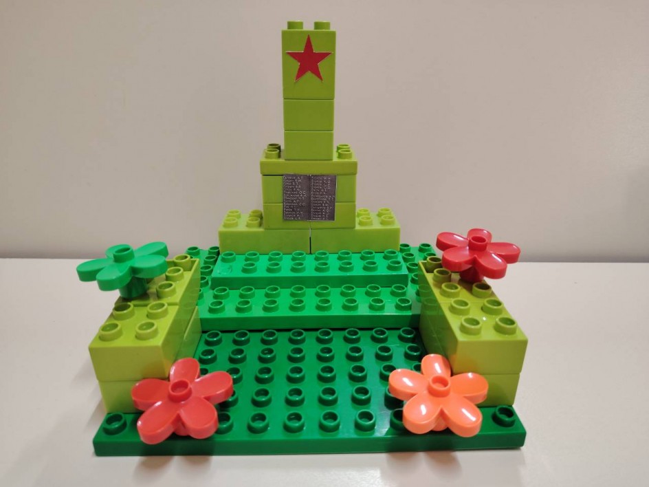 Памятник воинам