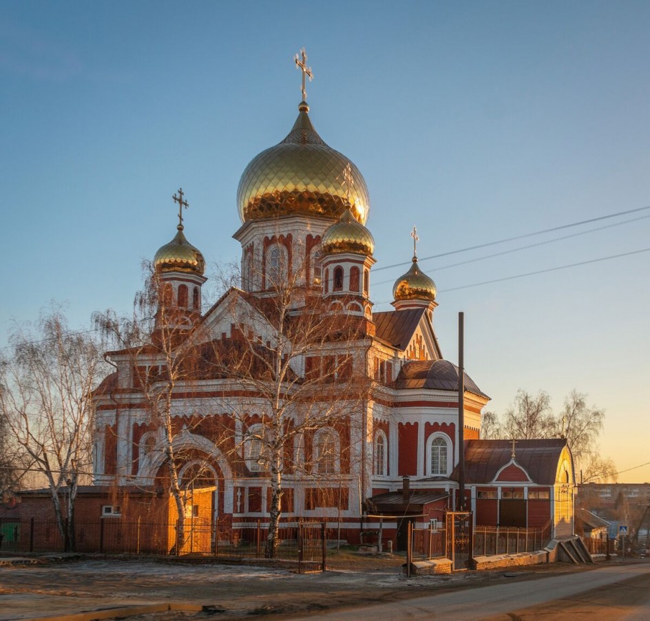 Казанский храм на закате дня
