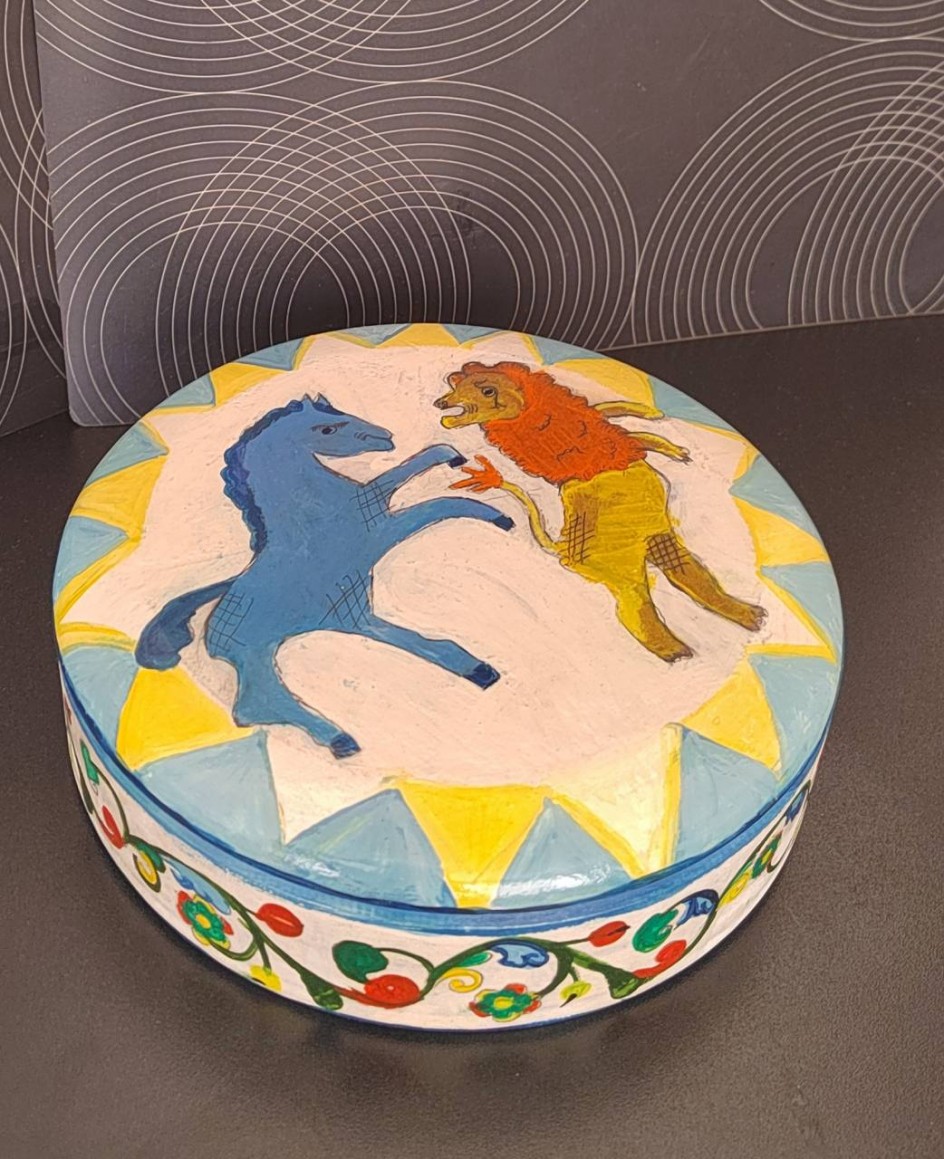 Расписная шкатулка