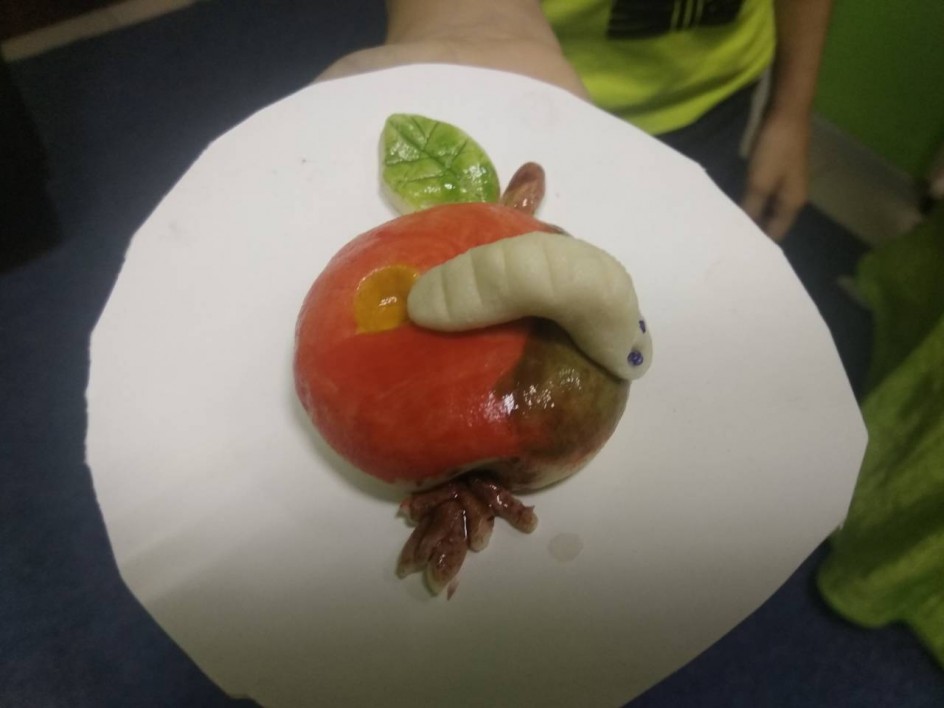 Яблочные жители