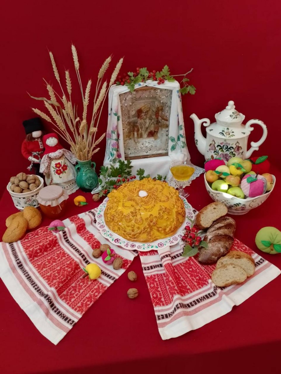 "Три Спаса"