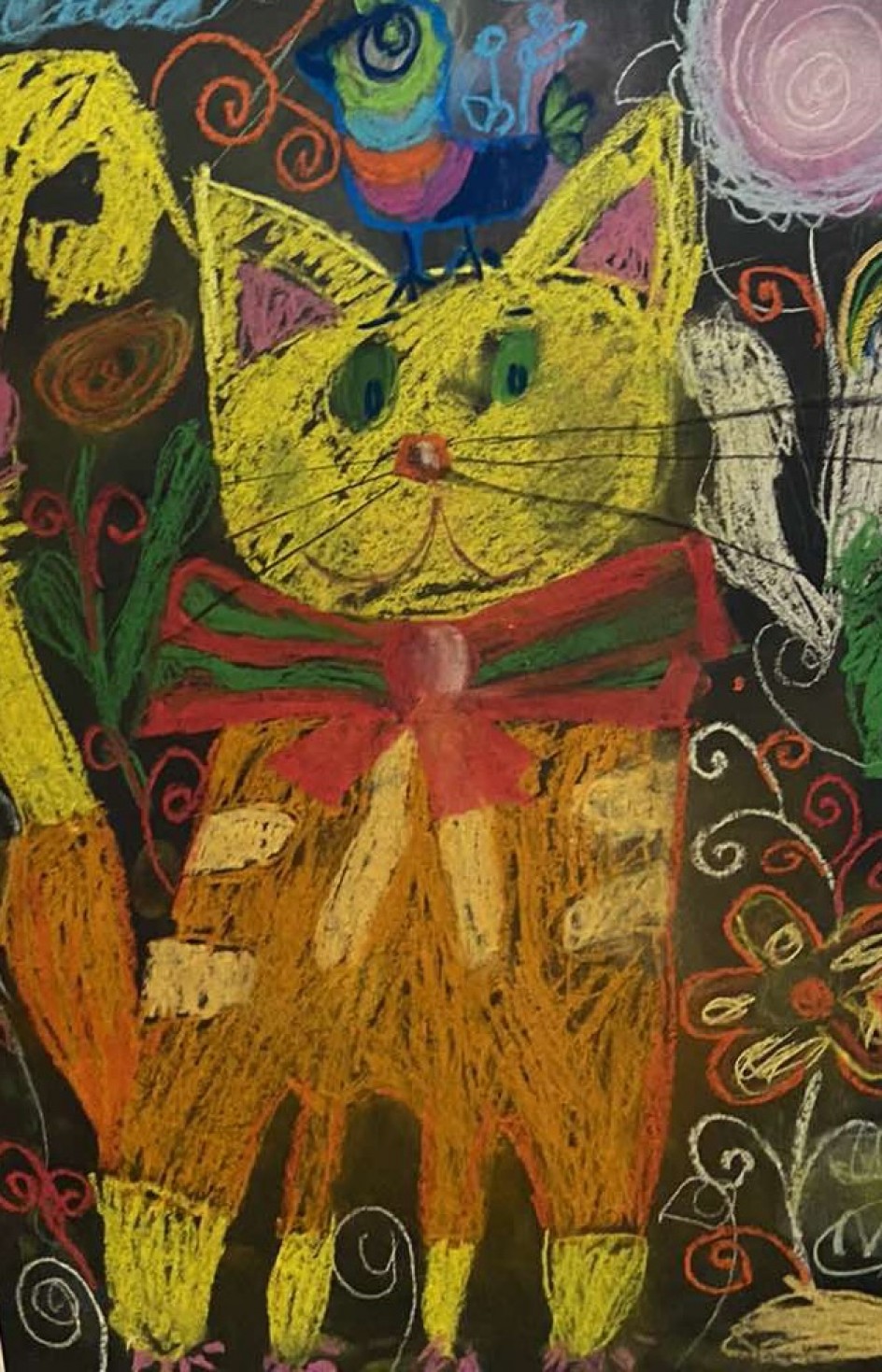 Кот Василий в саду.
