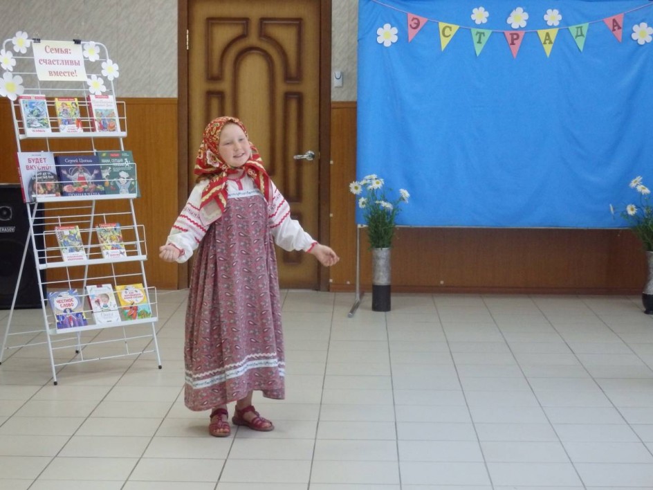 Было у матушки 12 дочерей
