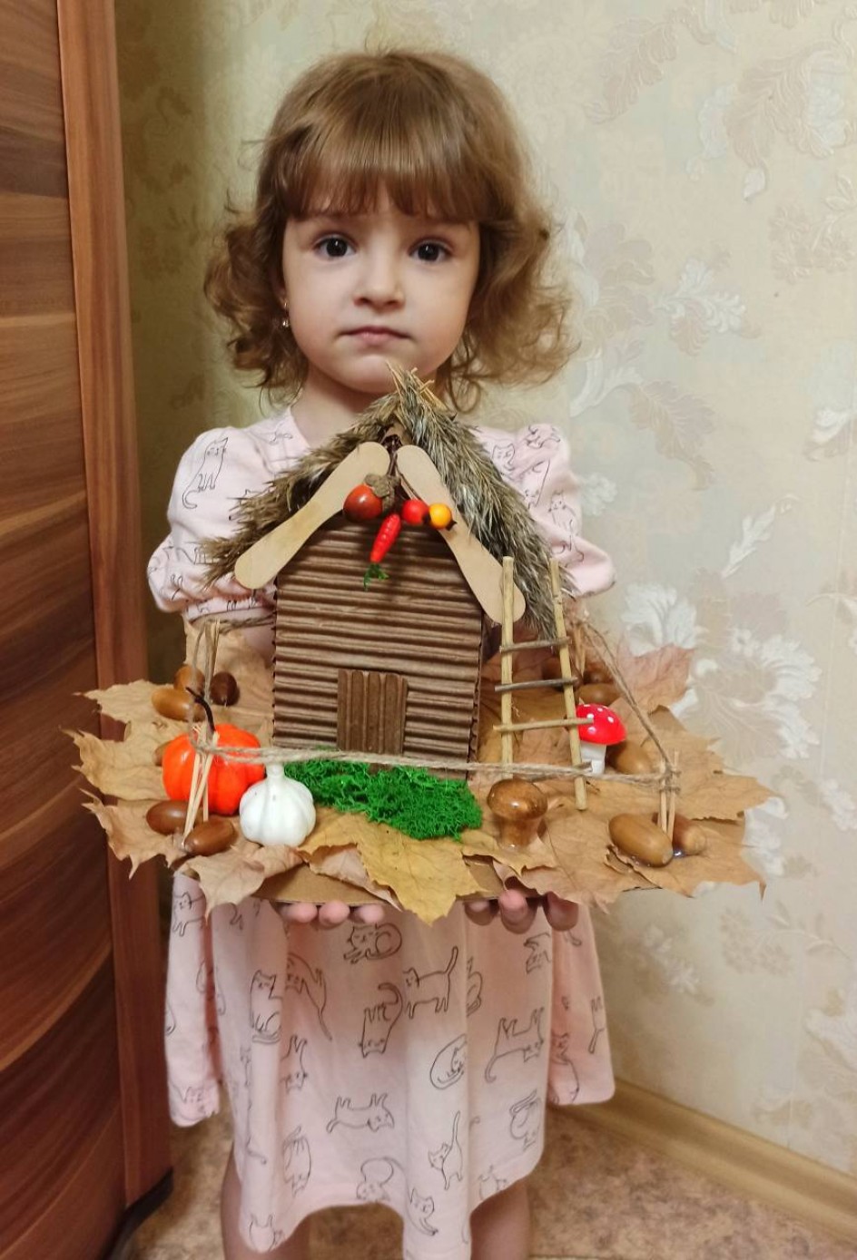 Домик лесника осенью