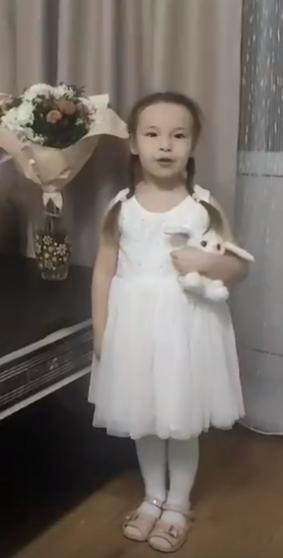 Людмила Петровна Давыдова " Я маму люблю!"