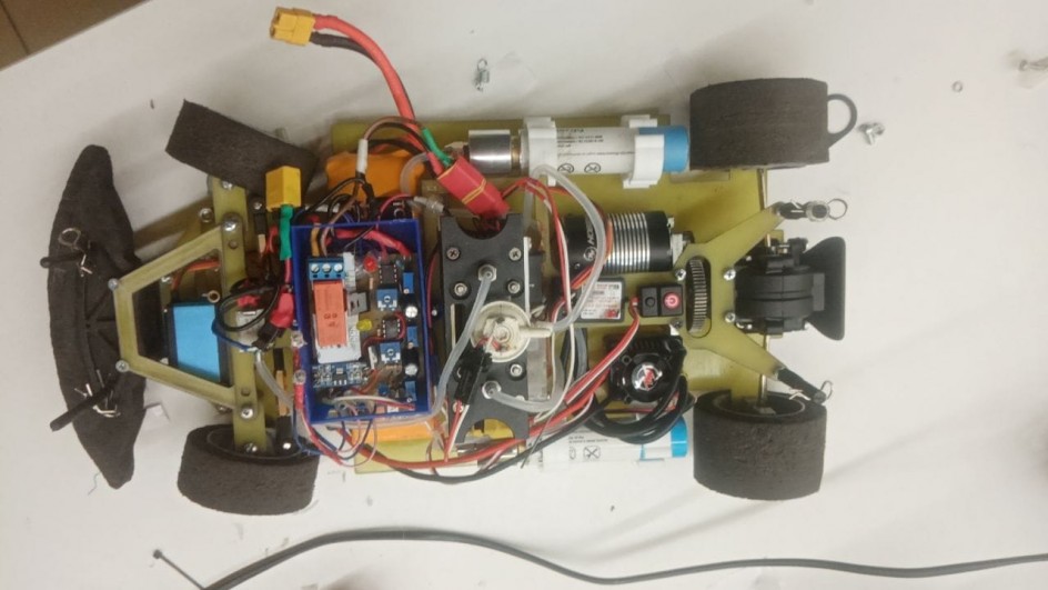 RC автомодель с водородными топливными элементами