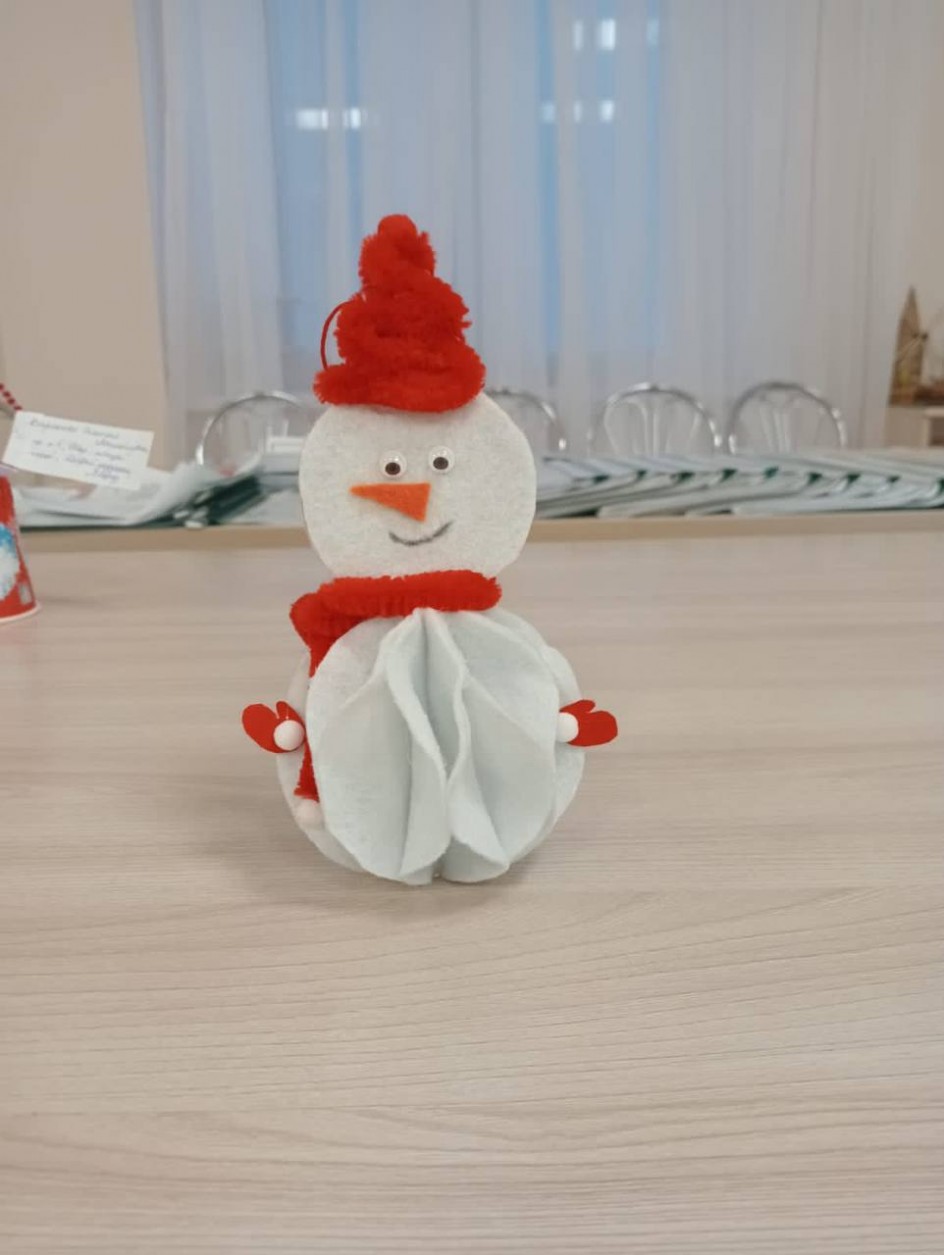 Снеговик из фетра