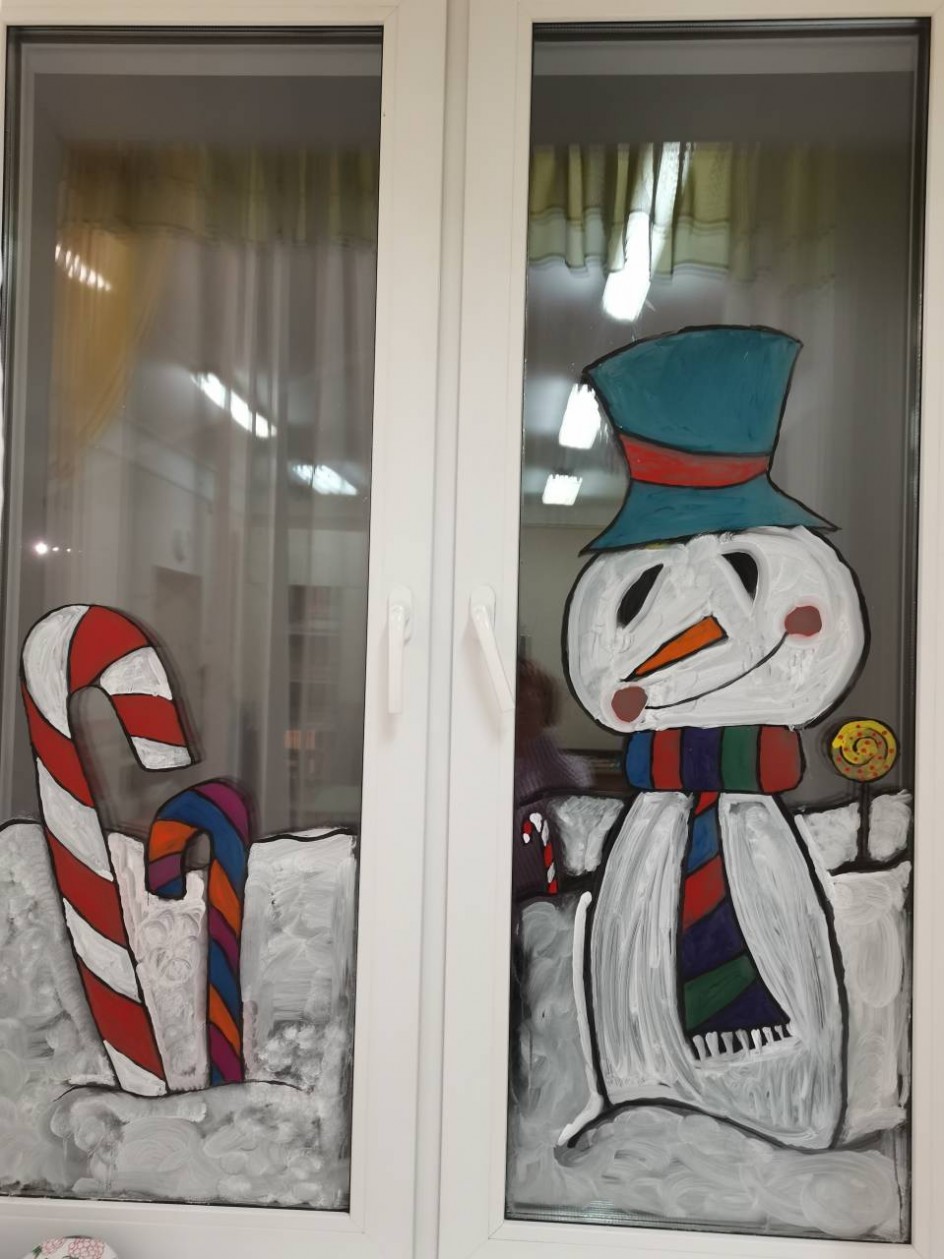Весёлый снеговик