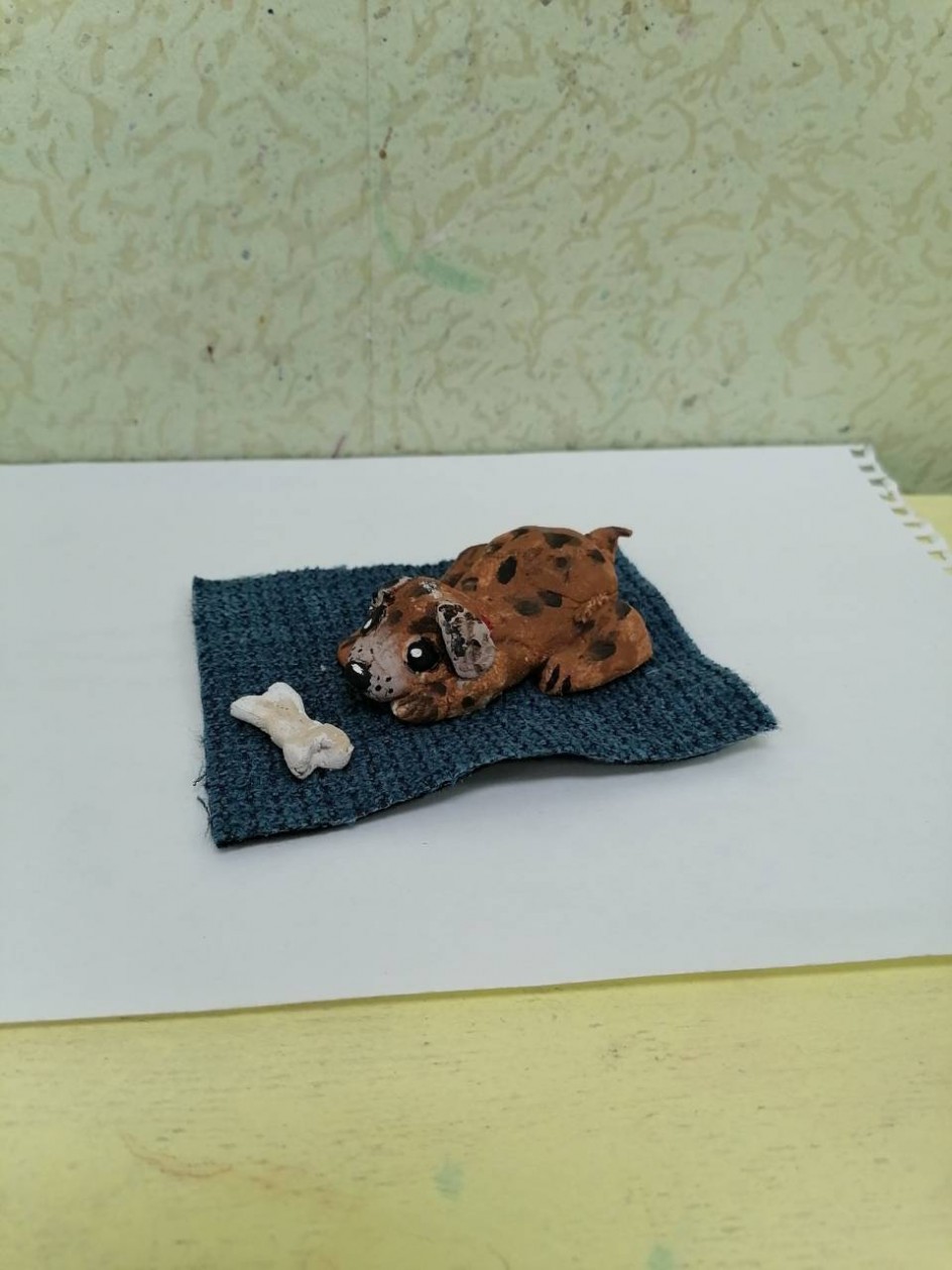 Щенок и косточка