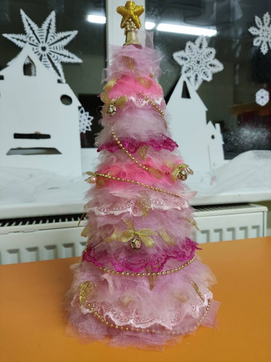 Нарядная елочка