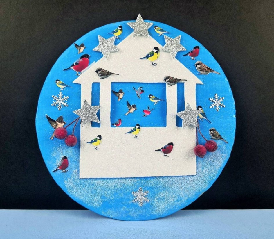 Новогодняя кормушка