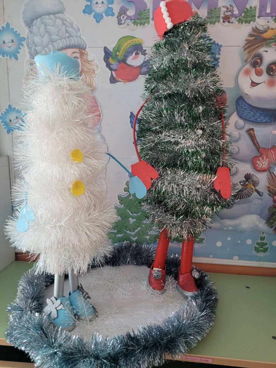 Весёлые ёлочки