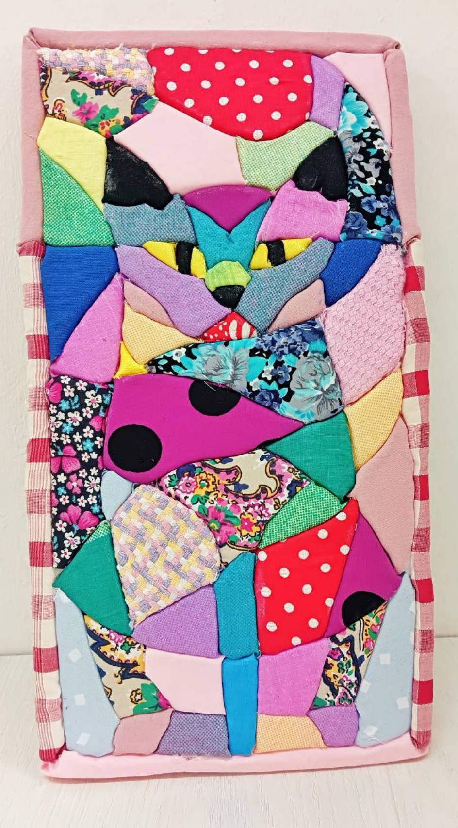 Красочный кот