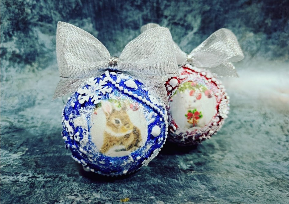 "Новогодние игрушки"
