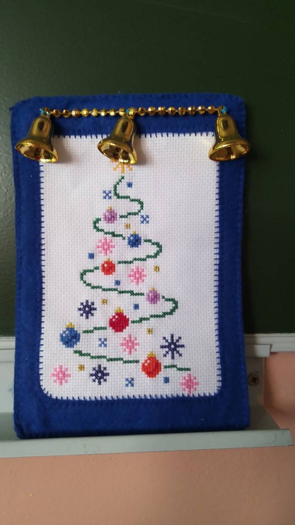 Вышивка елочка