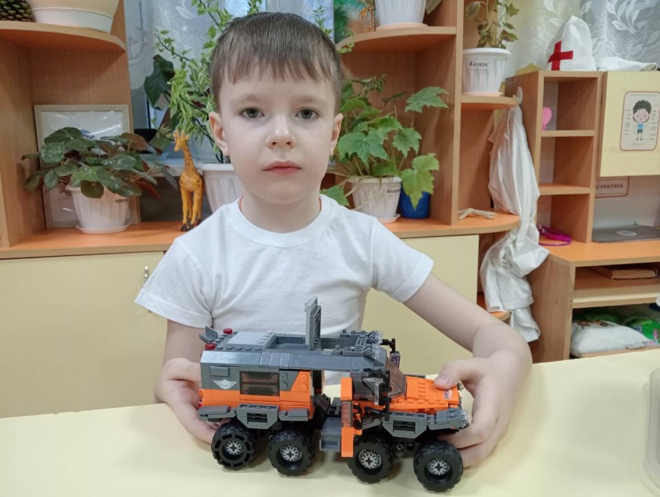 "Вездеход".