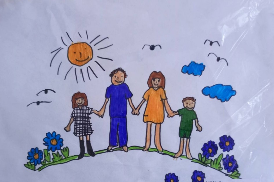 Мама, папа, я - дружная семья