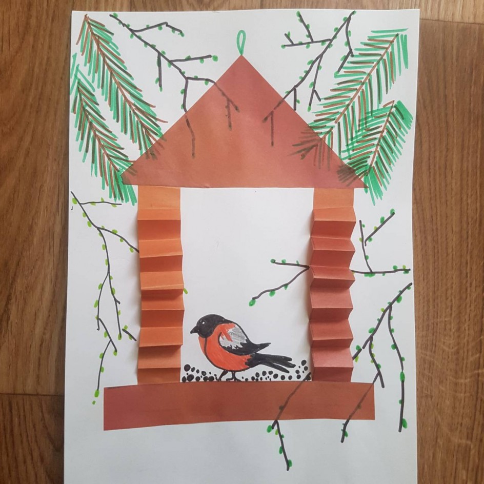 Кормушка на опушке