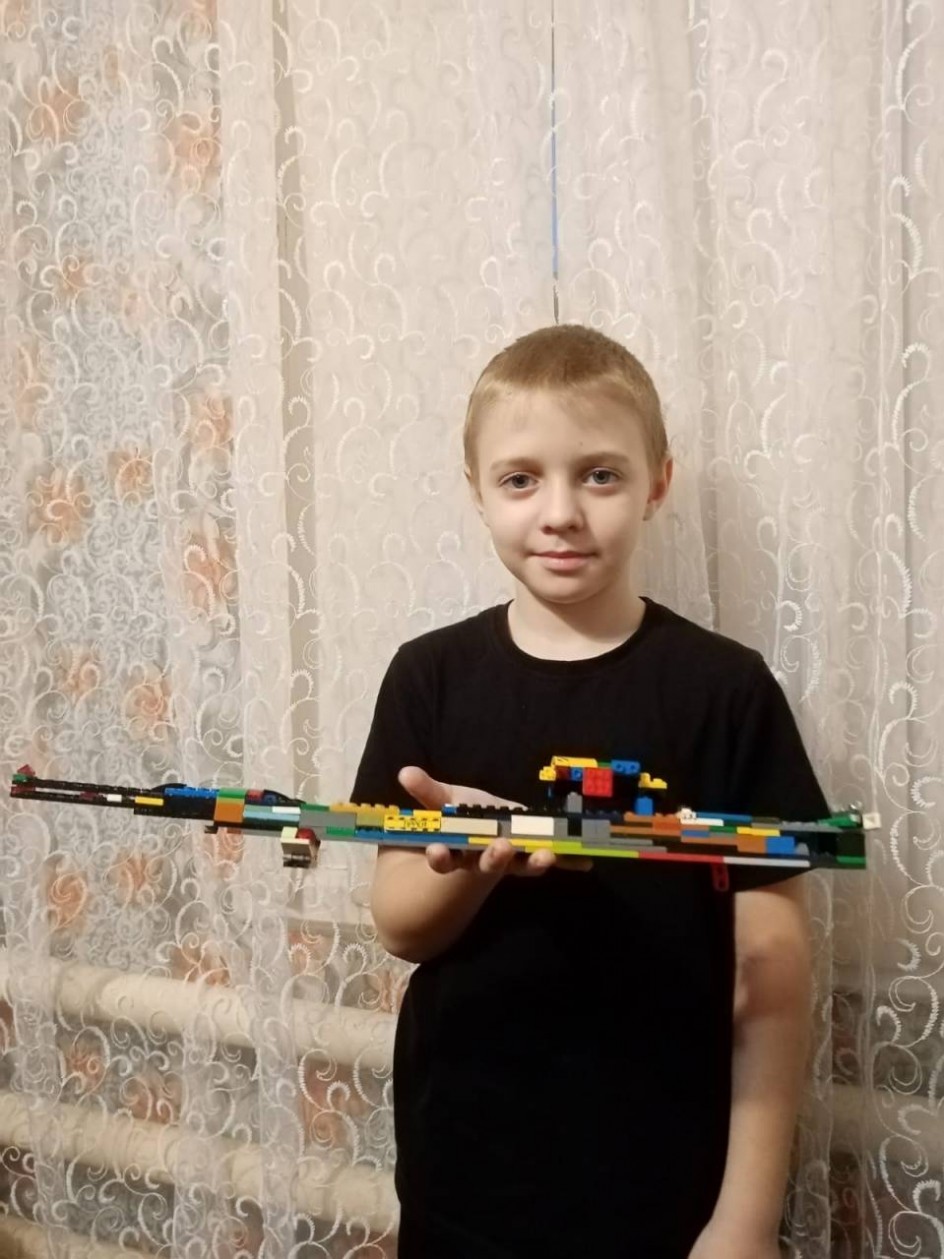 Вечер не для скуки. Витя - мастер на все руки.