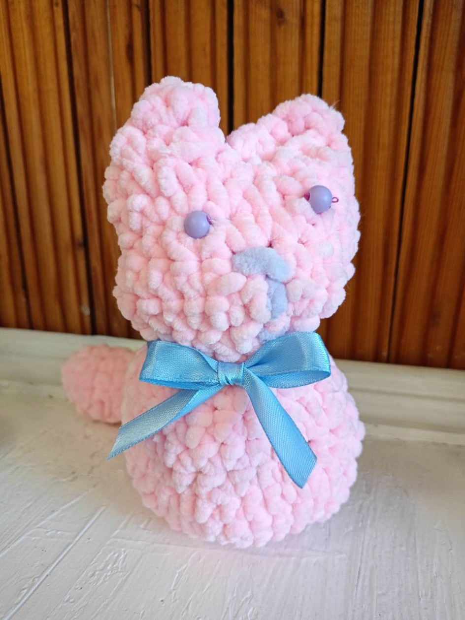 Розовая кошечка.