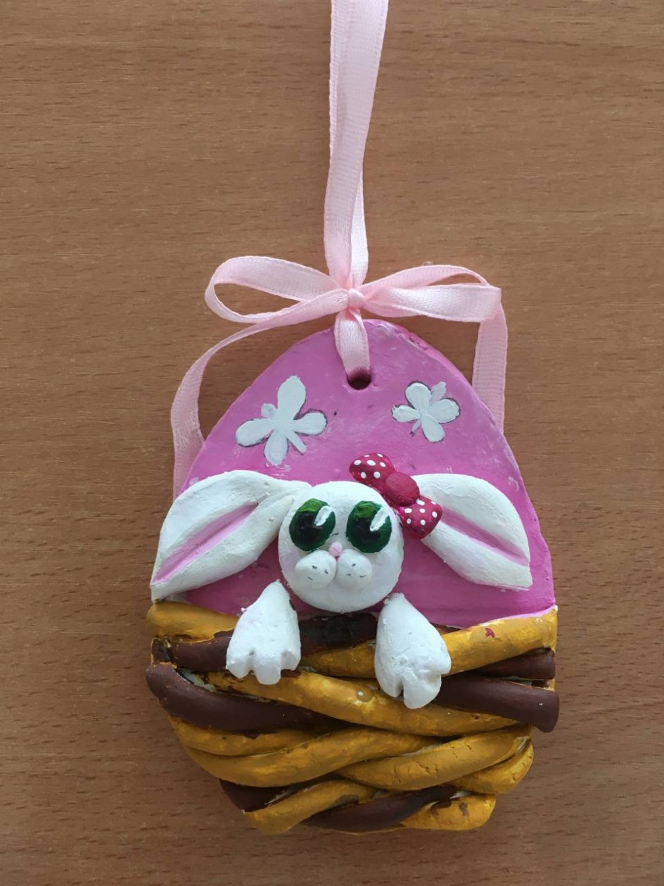 "Пасхальное яичко"(керамическая масса, акрил)