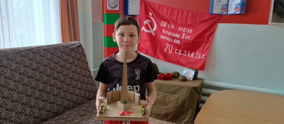 Будем помнить воинов....