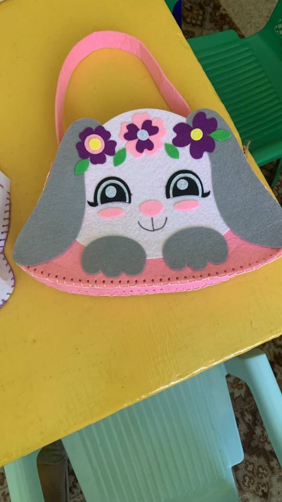 Веселая собачка