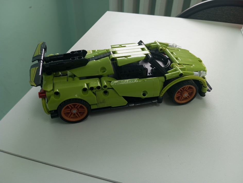 Автомобиль